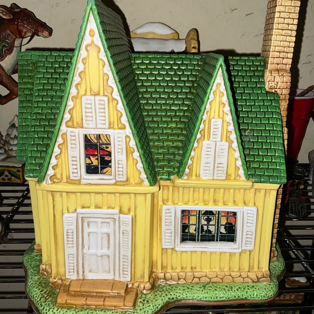 Lefton Colonial Village 1999 Bradley House Limited Ed 1455/4,500 - Picture 10 of 11